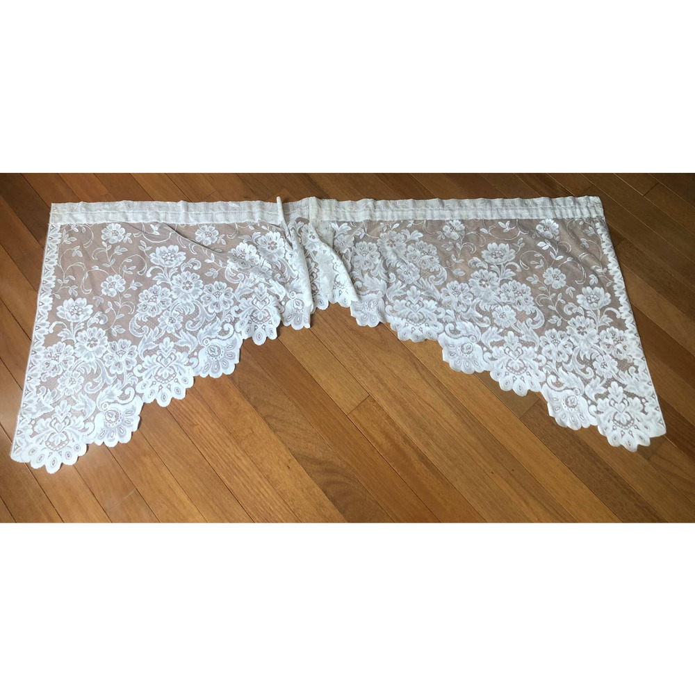 Vintage Romantic Lace Curtain Panel 38"wide  x 30" long